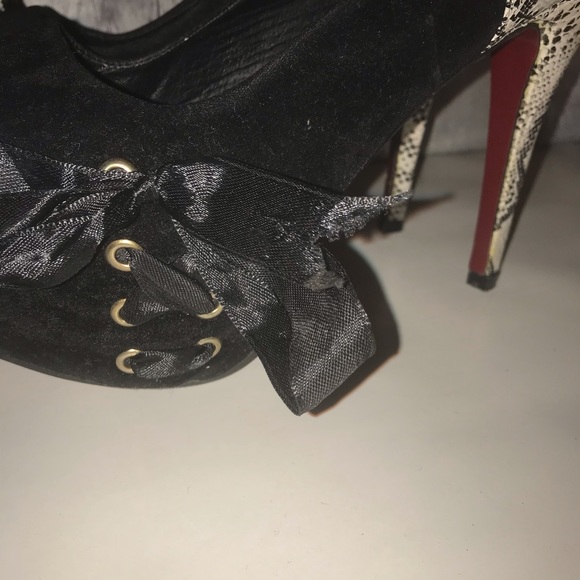 Red Sole Velvet lace front 4 inch snake skin Heel - Picture 2 of 3